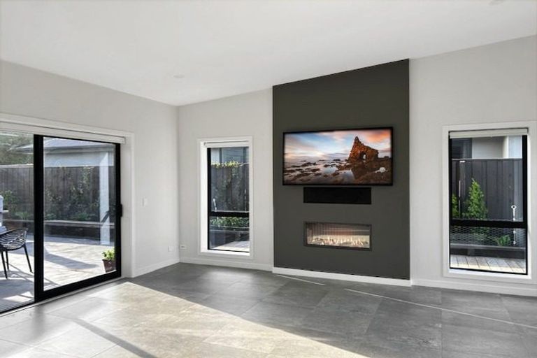 Photo of property in 31 Chesterfield Place, Rangiora, 7400