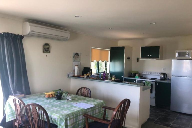 Photo of property in 2/16 Ingle Avenue, Waipahihi, Taupo, 3330