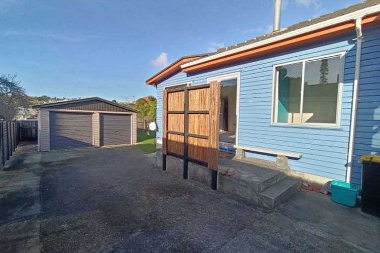 Photo of property in 10 Chamberlain Road, Karori, Wellington, 6012