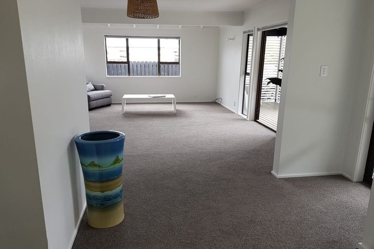 Photo of property in 44b Walton Street, Red Beach, 0932