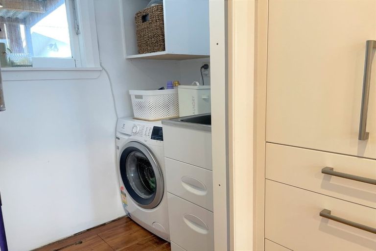 Photo of property in 56 Guy Avenue, Takaro, Palmerston North, 4410