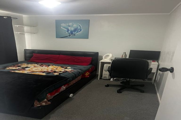 Photo of property in 3/22 Great South Road, Papakura, 2110