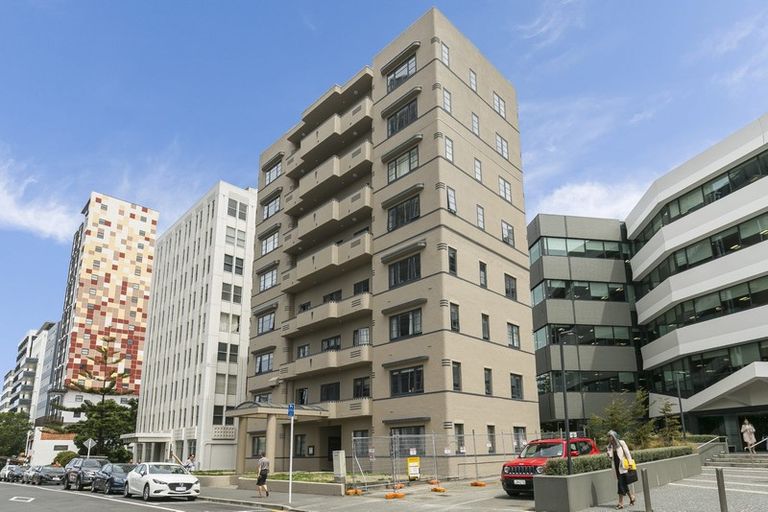 Photo of property in Westhaven Apartments, 13/127 Molesworth Street, Thorndon, Wellington, 6011