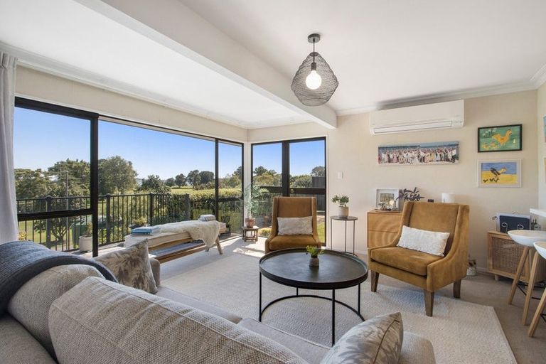 Photo of property in 57 Links View Drive, Omokoroa, 3114