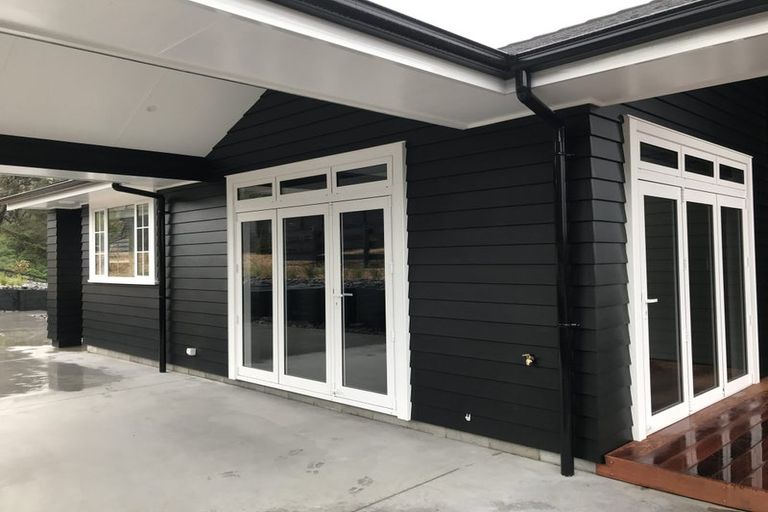 Photo of property in 335 Whitford Road, Whitford, Howick, 2571