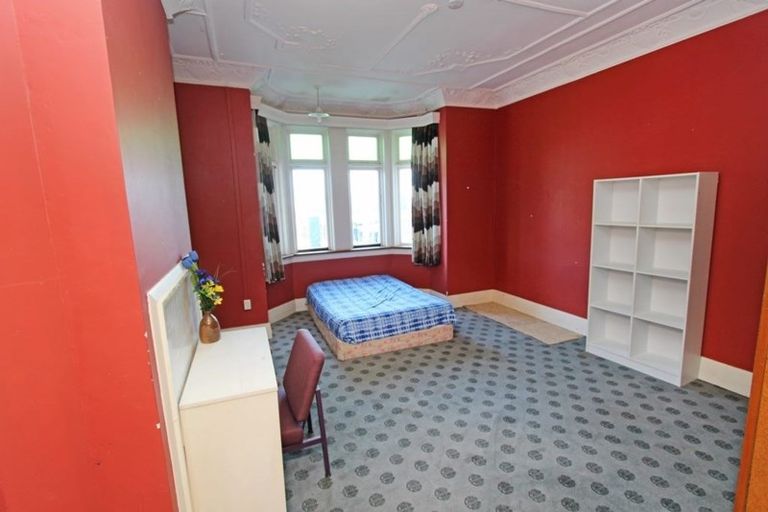 Photo of property in 40 Manor Place, Dunedin Central, Dunedin, 9016