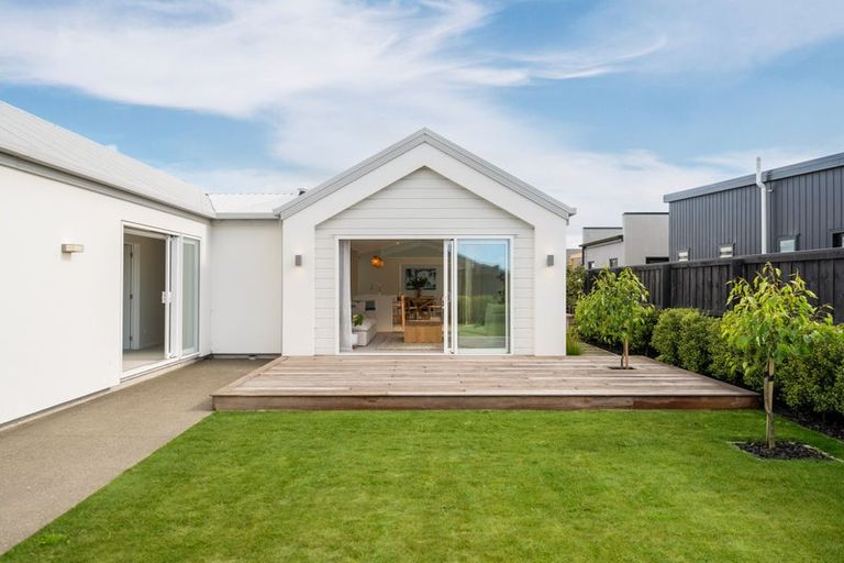 Photo of property in 46 Finstock Way, Rolleston, 7614