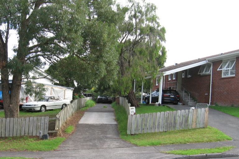 Photo of property in 15 Backhurst Grove, Massey, Auckland, 0614