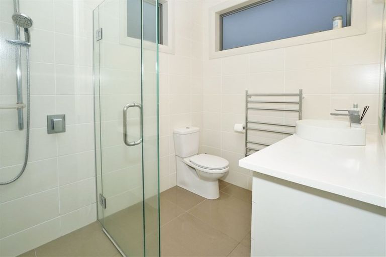 Photo of property in 5a Lake Domain Drive, Frankton, Hamilton, 3204