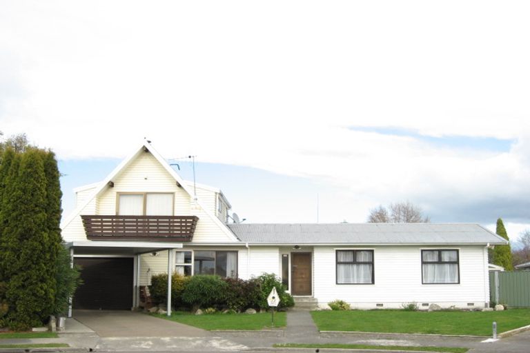 Photo of property in 13 Shearer Place, Pirimai, Napier, 4112