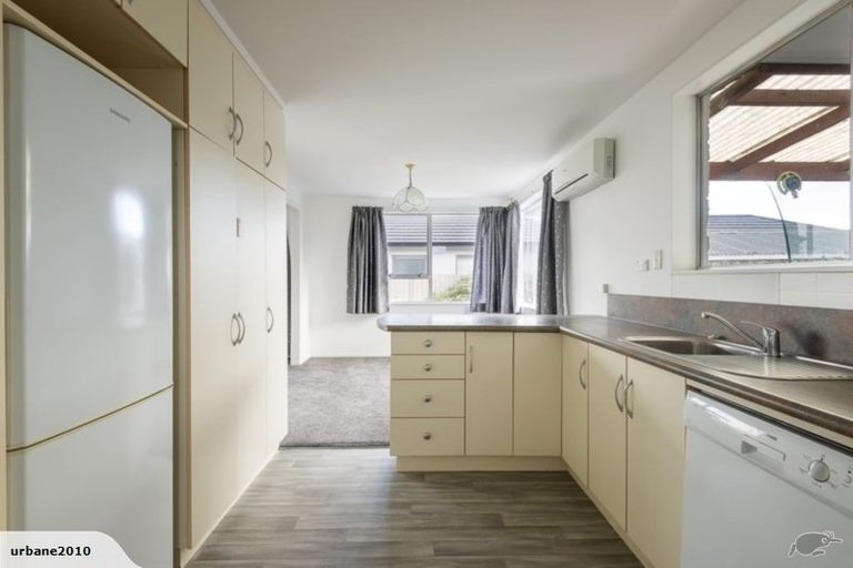 Photo of property in 4 Lamorna Road, Parklands, Christchurch, 8083