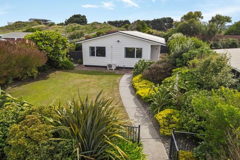 Photo of property in 19 Waitote Street, Castlecliff, Whanganui, 4501