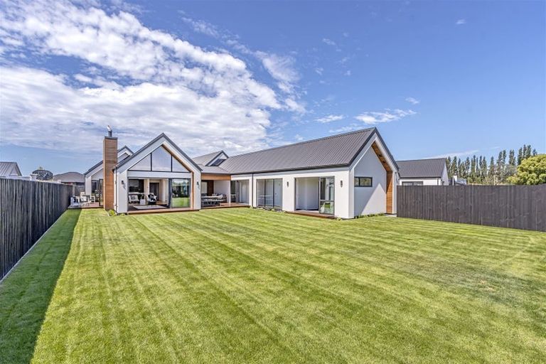 Photo of property in 16 Townson Road, Marshland, Christchurch, 8083