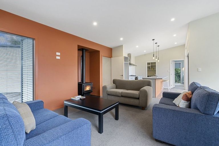 Photo of property in 15a Roberts Street, Martinborough, 5711