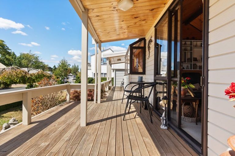 Photo of property in 18 Kingfisher Way, Te Kowhai, Hamilton, 3288