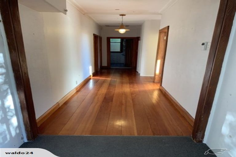 Photo of property in 88 Kinghorne Street, Strathmore Park, Wellington, 6022