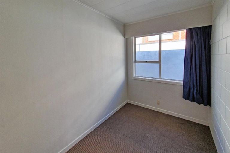 Photo of property in 76b Eliot Street, New Plymouth, 4310