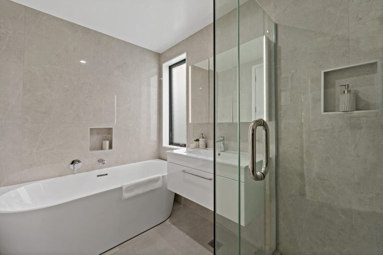 Photo of property in 10d Windlass Street, Long Bay, Auckland, 0630