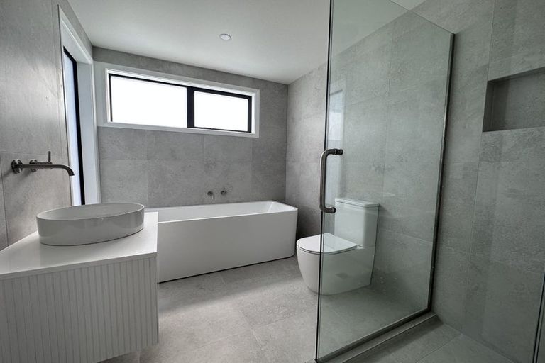 Photo of property in 3 Seagreen Avenue, Rosehill, Papakura, 2113