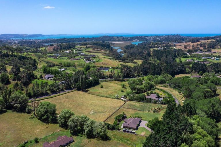 Photo of property in 8b Willow Lane, Stillwater, Silverdale, 0993