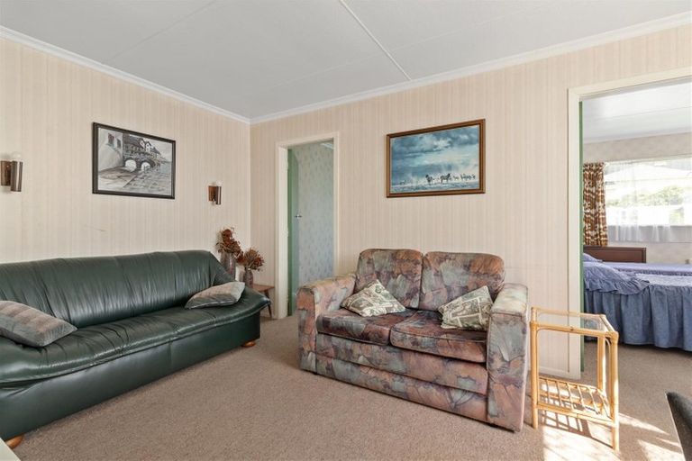 Photo of property in 100 Shearman Street, Waimate, 7924