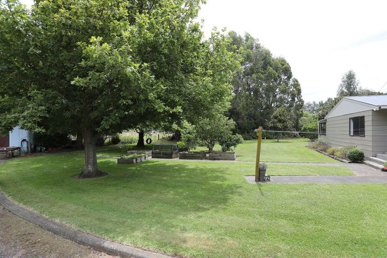 Photo of property in 21 Raumai Road, Bulls, 4894