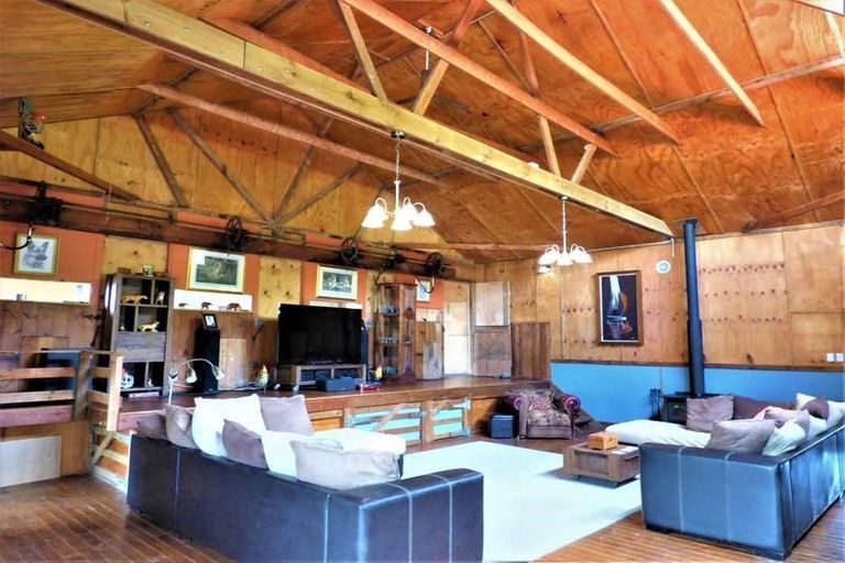 Photo of property in 593 Ormiston Road, Waipu, 0582