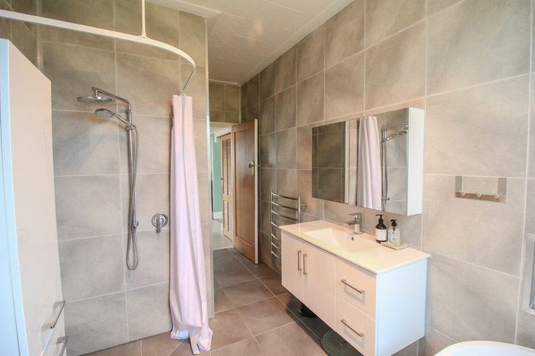 Photo of property in 18 Shannon Street, Bluff, 9814