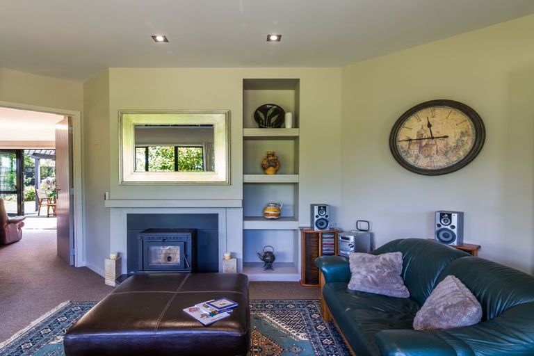 Photo of property in 2 Flaxen Way, Kinloch, Taupo, 3377