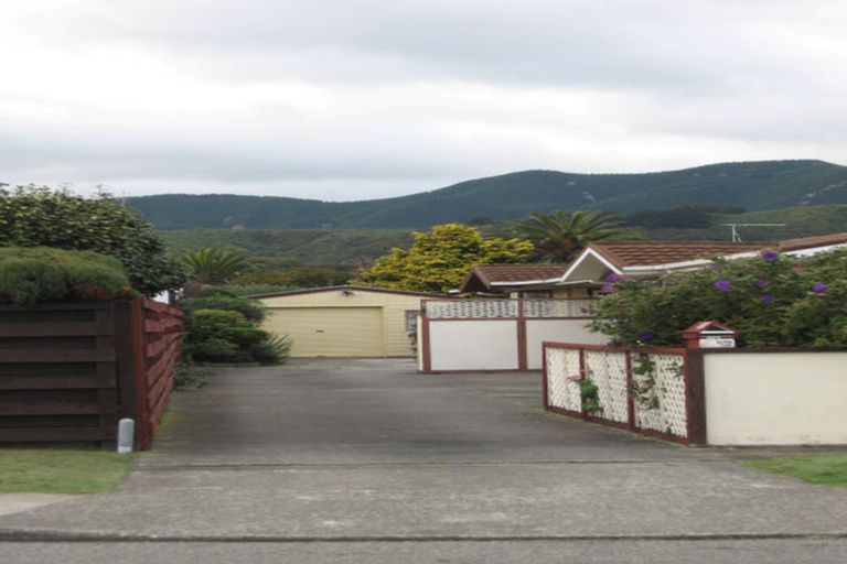 Photo of property in 100a Hillcrest Road, Raumati Beach, Paraparaumu, 5032
