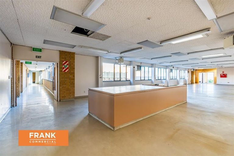 Photo of property in 138 Great South Road, Takanini, 2112