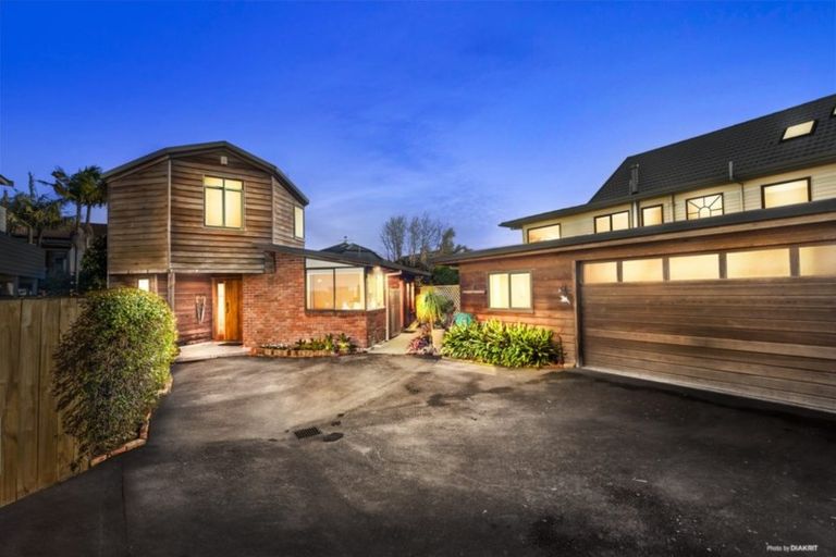 Photo of property in 4a Devon Road, Bucklands Beach, Auckland, 2012