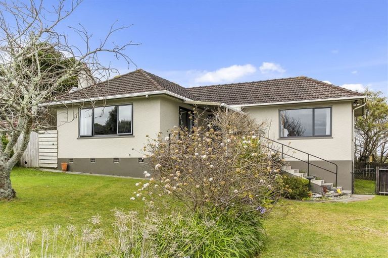 Photo of property in 3 Stuart Place, Blagdon, New Plymouth, 4310