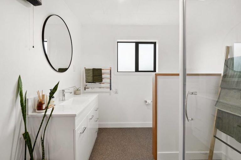 Photo of property in 32 Hood Crescent, Arrowtown, 9302