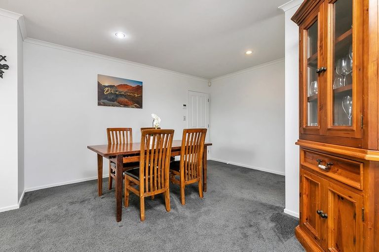Photo of property in 2/108 Awaruku Road, Torbay, Auckland, 0630