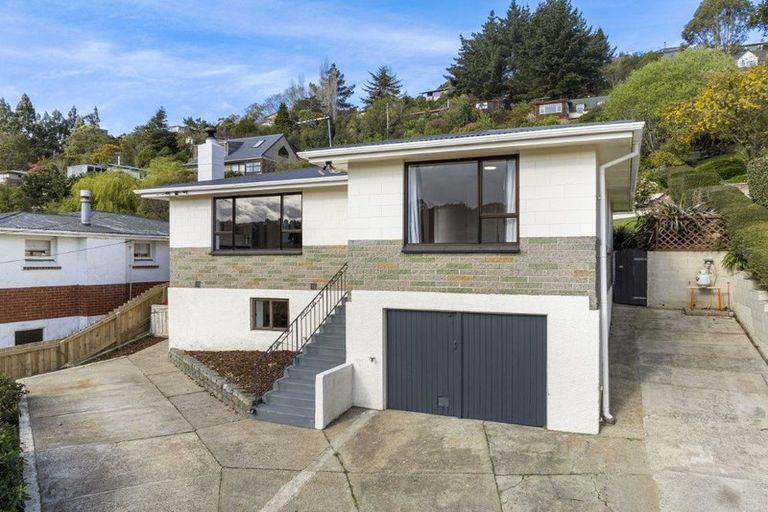 Photo of property in 64 Hocken Street, Kenmure, Dunedin, 9011