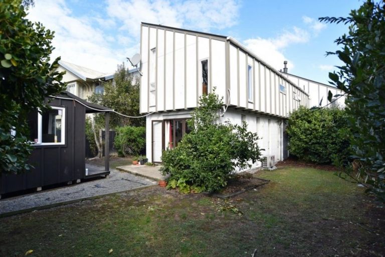 Photo of property in 2/4 Maidstone Road, Ilam, Christchurch, 8041