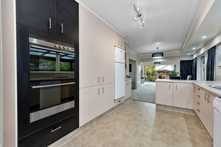 Photo of property in 9 Lynwood Place, Chedworth, Hamilton, 3210