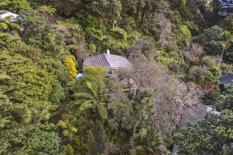 Photo of property in 8 Huia Road, Days Bay, Lower Hutt, 5013