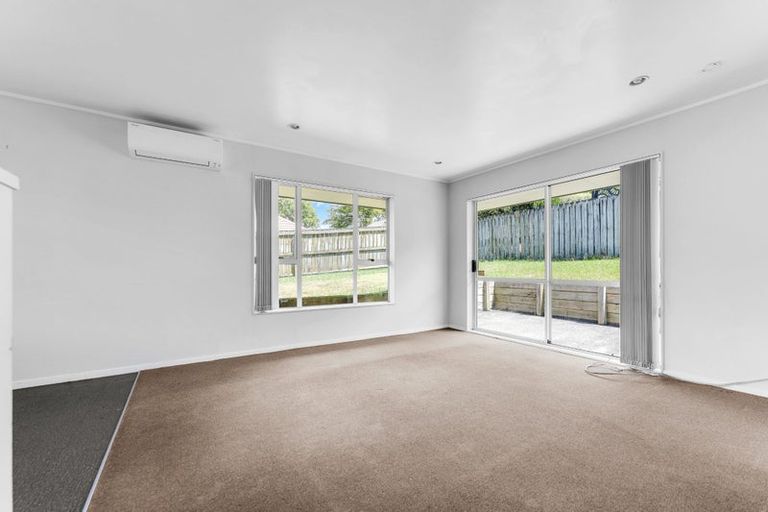 Photo of property in 17 Cretian Crescent, Henderson, Auckland, 0612