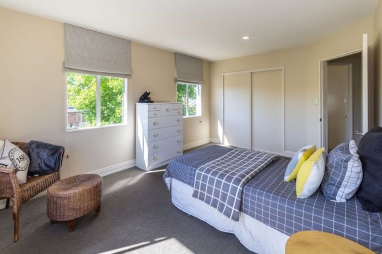 Photo of property in 6 Leabridge Mews, Harewood, Christchurch, 8051