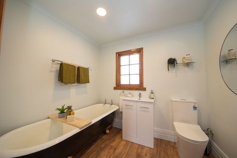 Photo of property in 15 Wellington Street, Feilding, 4702