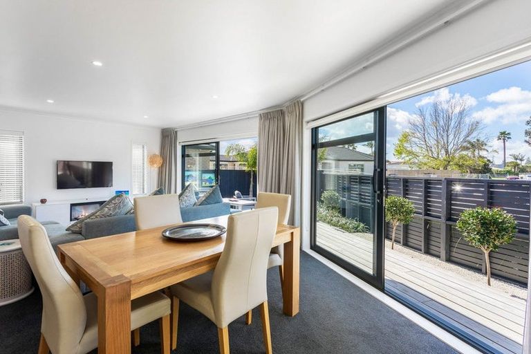 Photo of property in 20 Lillian Place, Orewa, 0931