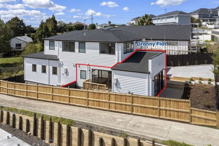 Photo of property in 8 Bela Vista Boulevard, Swanson, Auckland, 0614