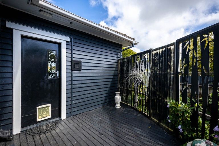 Photo of property in 17 Exeter Street, Brooklands, New Plymouth, 4310