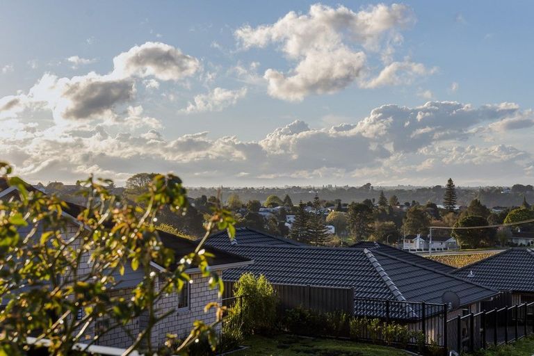 Photo of property in 5 Albatross Lane, Welcome Bay, Tauranga, 3112