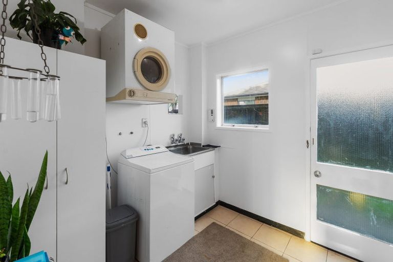 Photo of property in 192 Sturges Road, Henderson, Auckland, 0612