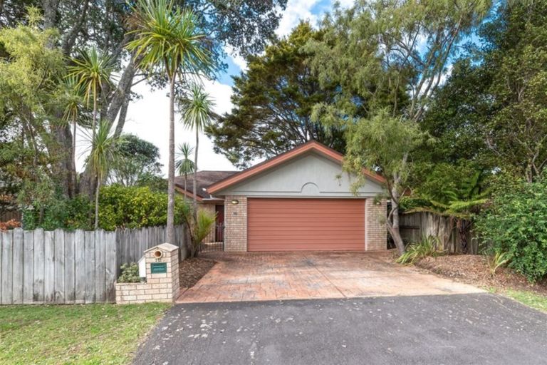 Photo of property in 72 Konini Road, Titirangi, Auckland, 0604