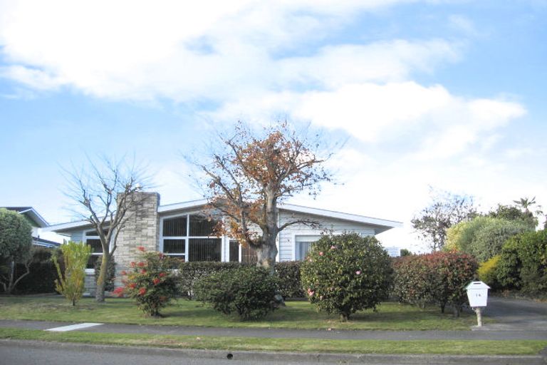 Photo of property in 14 Kent Terrace, Taradale, Napier, 4112