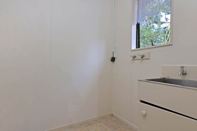 Photo of property in 216 Solar Road, Glen Eden, Auckland, 0602